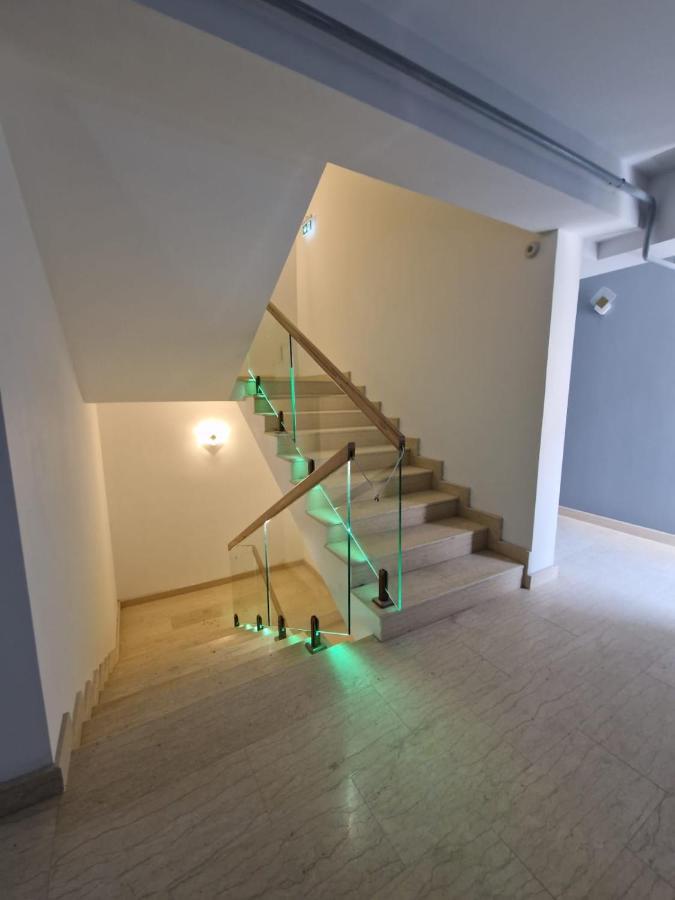 Apart Hotel Fusion Tower Iasi Eksteriør bilde
