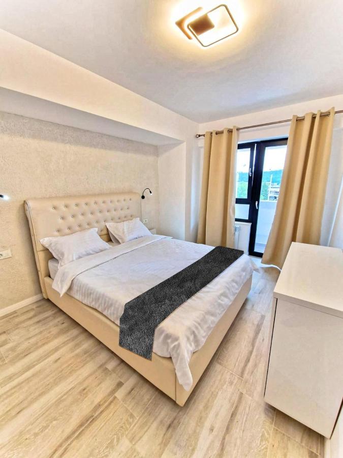 Apart Hotel Fusion Tower Iasi Eksteriør bilde